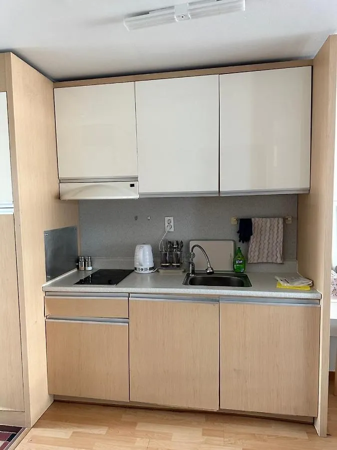 Hongdae Guesthouse 1Min From Hongik Uni Station Exit #1 Seoul South Korea