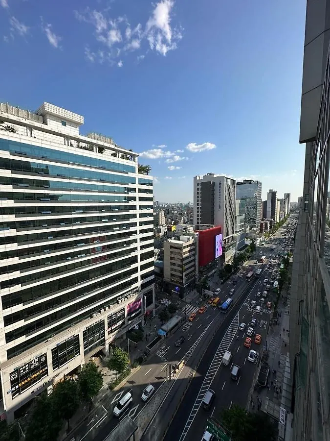 Hongdae Guesthouse 1Min From Hongik Uni Station Exit #1 Seoul Apartment