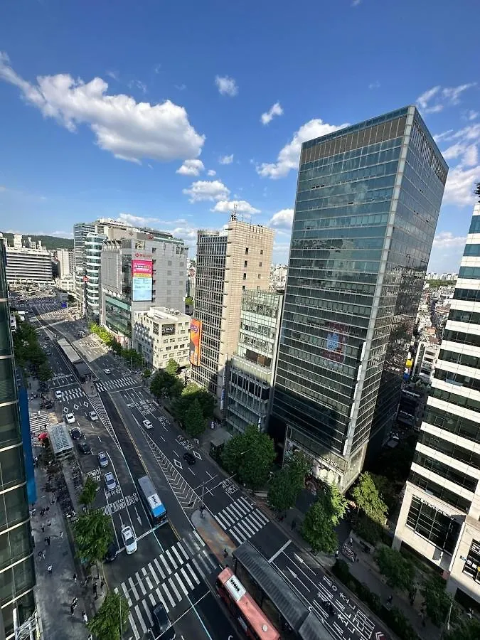 Apartment Hongdae Guesthouse 1Min From Hongik Uni Station Exit #1 Seoul